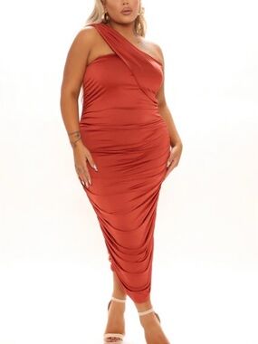 Fashion Nova One-Shoulder Ruched Maxi Dress - Rust